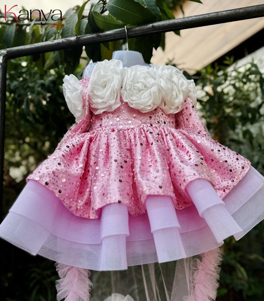 Rose flower theme pink layered outfit